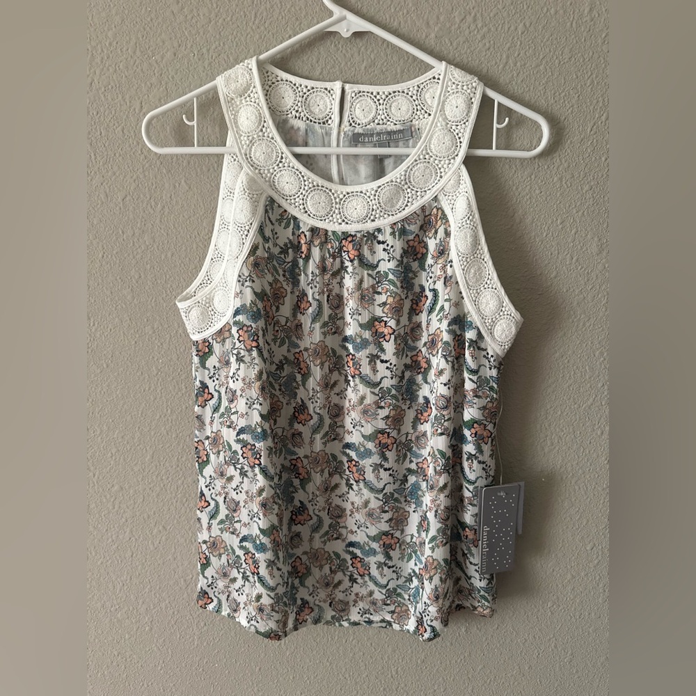 Stitch fix bundle mixed Floral & Printed Women’s Tops - Assorted Colors - Picture 11 of 11